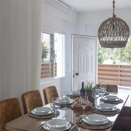 Evelmar Villa Protaras