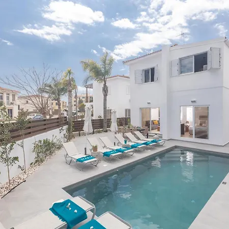 Evelmar Villa