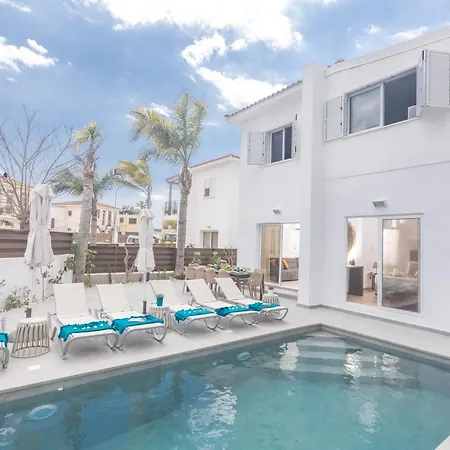 Evelmar Villa Protaras